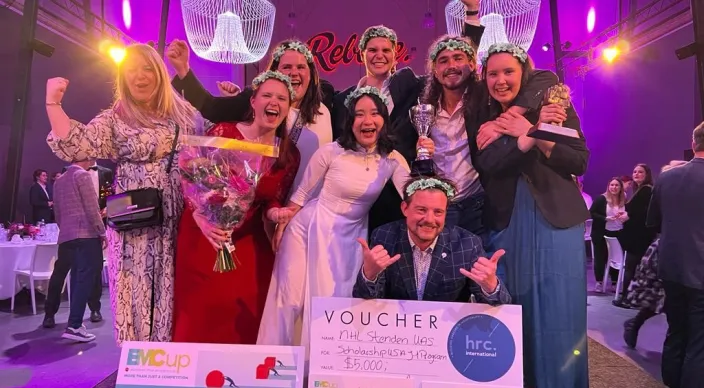 Hotel Management School wint EMCup
